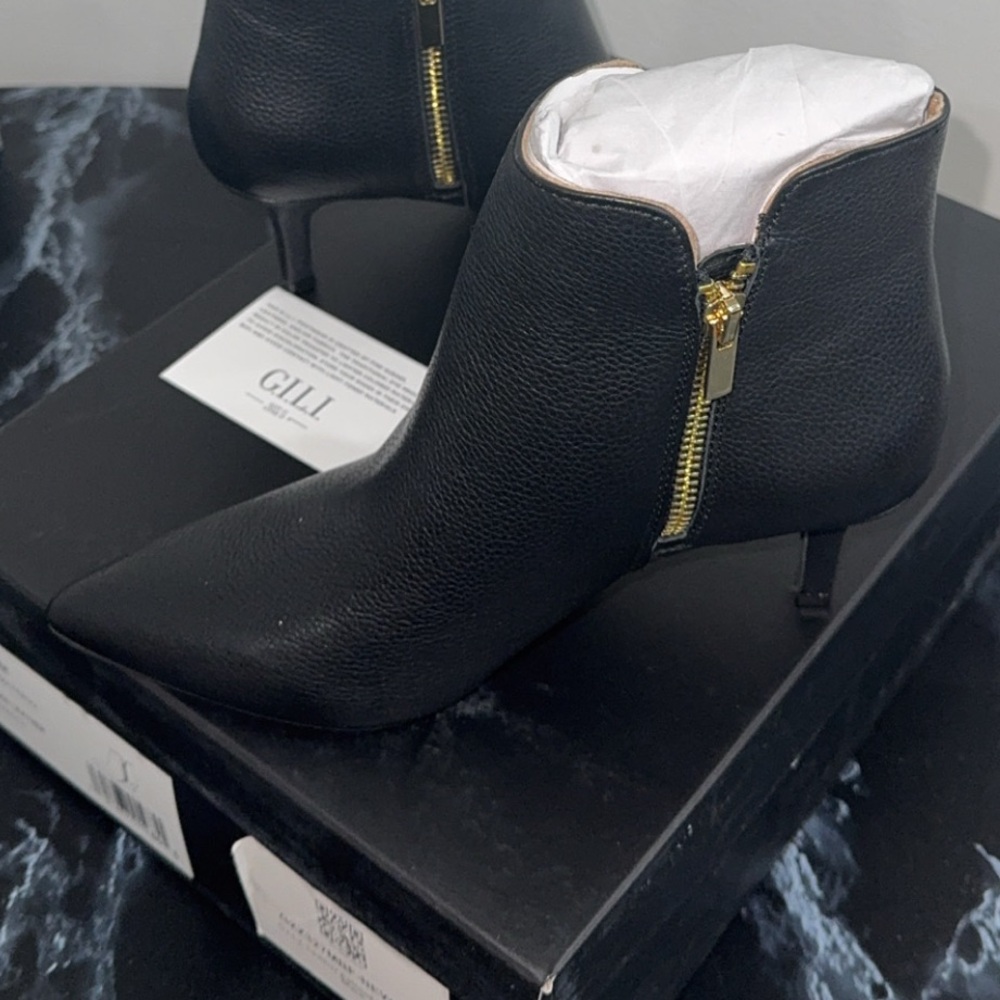 G.l.L.I. Gailee Black Leather Pointed Ankle Booties Short Boots Size 5 AUTHENTIC - Picture 3 of 9